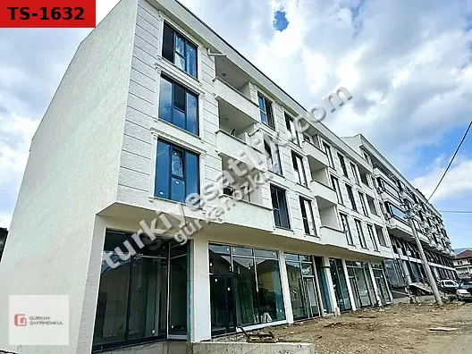 GÜRKAN GAYRİMENKUL PAZAR YERİ YAKINI SIFIR 1+1 DAİRE
